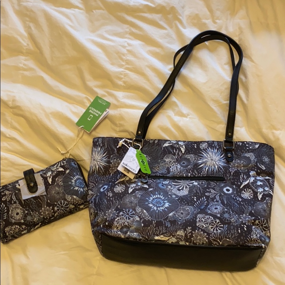 Sakroots bag and wallet NWT.